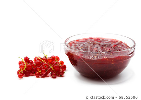 Cranberry sauce in bowl for Thanksgiving dinner isolated on white background Cranberry sauce in bowl for Thanksgiving dinner isolated on white background 68352596