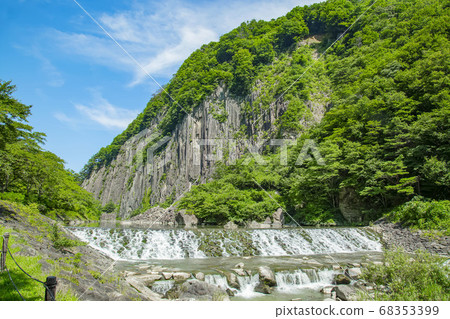 木材岩石大原木材 木材岩石大原木材 68353399