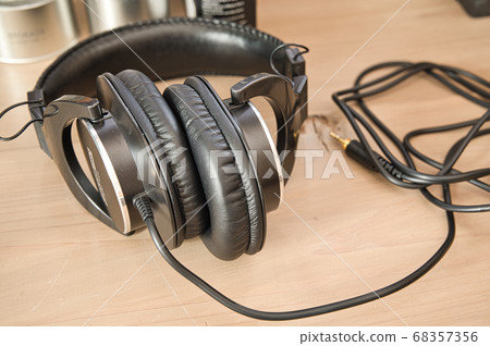 Telework headphones 68357356