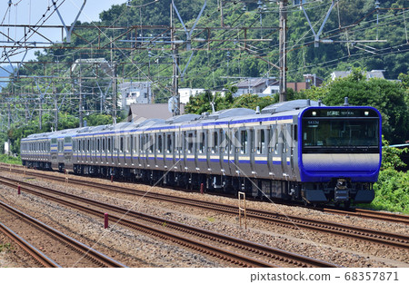 Tokaido Main Line Ninomiya-Oiso JR East E235 Series 1000 series (Kamakura) F-01 formation test run 68357871