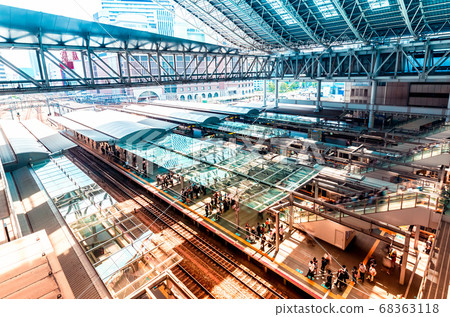 View of trains in Osaka Station, Japa 68363118