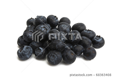 blueberry isolated blueberry isolated 68363408