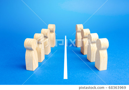 The two opposing sides are separated by a white line. Resolution of the conflict through negotiations. Mediation and Arbitration. Deescalation of dispute. Concluding a truce, end of confrontation The two opposing sides are separated by a white line. Resolution of the conflict through negotiations. Mediation and Arbitration. Deescalation of dispute. Concluding a truce, end of confrontation 68363969