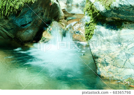 Taken in the upper reaches of the Mitarai Valley 68365798