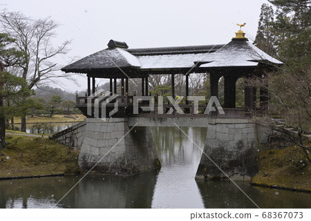 Shugakuin皇宮別墅Jokyu皇宮Chitosebashi snowscape 68367073