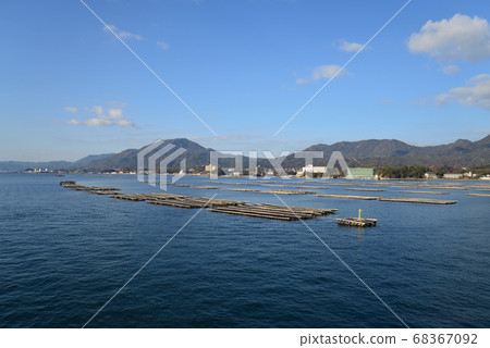 宮島路線和牡蠣捕撈（廣島縣初一市） 68367092