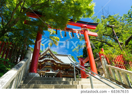 Takao mountain trail, stairs and torii leading to Iinawa Gongen 68367635