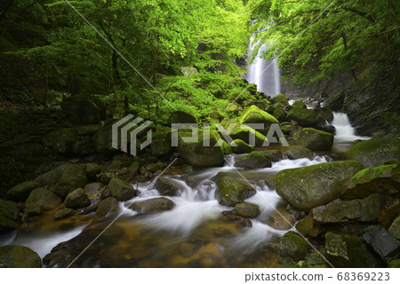 Shirato Falls (Iga City, Mie Prefecture) Shirato Falls (Iga City, Mie Prefecture) 68369223
