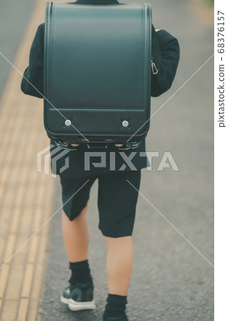 放學 小學學生 小學生 68376157