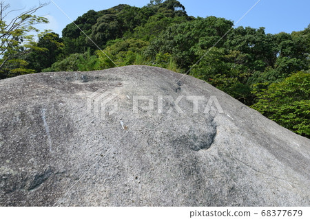 Shirasagiyama Kasagi Temple, equal stone 68377679
