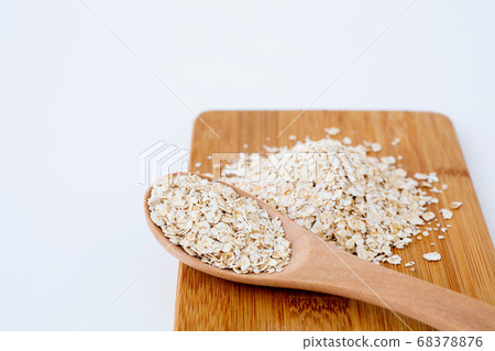 oatmeal 68378876