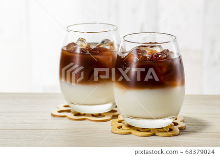 Two-tone ice coffee with two layers of coffee and milk 68379024