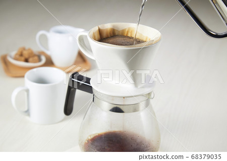 滴濾咖啡 68379035