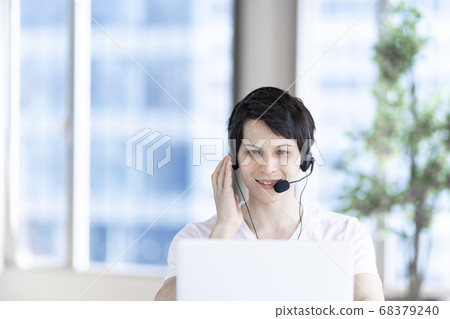 Telework young business man 68379240