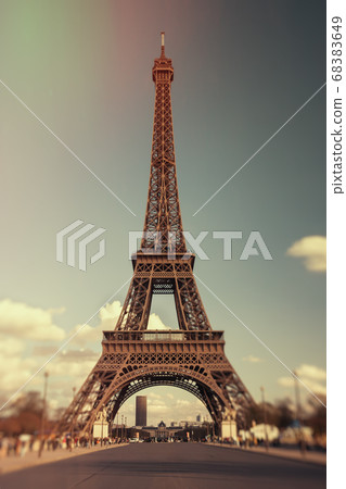 The Eiffel Tower in vintage style 68383649