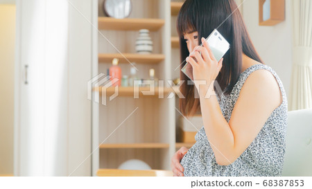 Pregnant labor to call 16:9 68387853