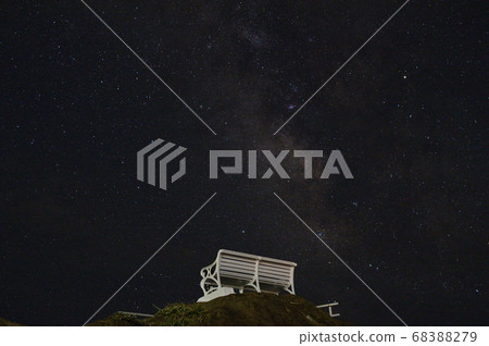 Milky Way  68388279