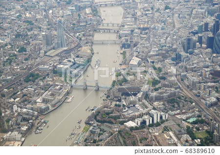 England, London, River Thames, Tower Bridge England, London, River Thames, Tower Bridge 68389610