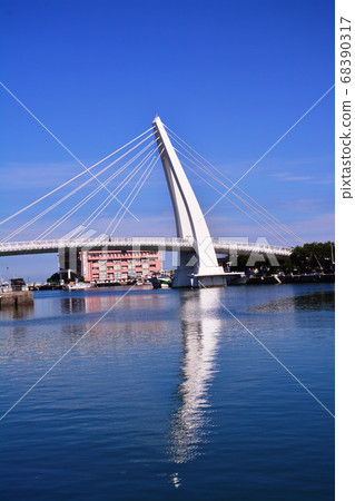 Lover Bridge Lover Bridge 68390317