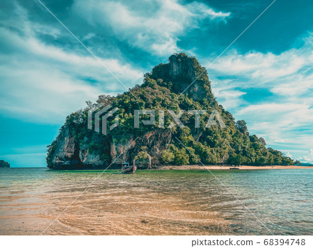 Koh Phak Bia paradise beach, island in the Andaman Sea between Phuket and Krabi Thailand 68394748