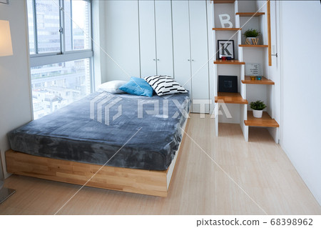 bedroom  68398962