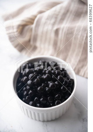 black tapioca pearl for boba milk tea 68399627