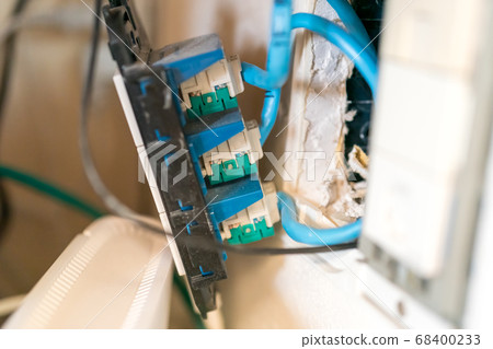 LAN wiring 68400233