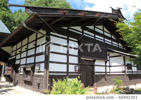 松本市入山地區德根寺的背面 松本市入山地區德根寺的背面 68402301