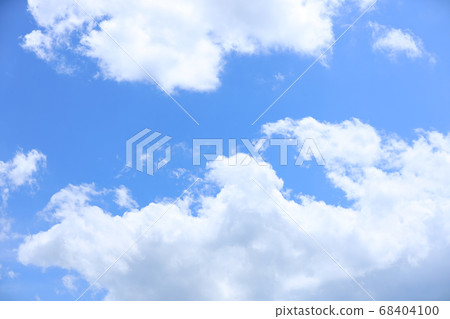 Blue sky scenery in Shiga prefecture, summer sky scenery [August] 68404100