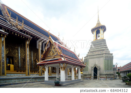 Belfry in Wat Phra Kaew Belfry in Wat Phra Kaew 68404312