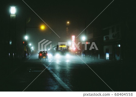 Night shopping street 68404558