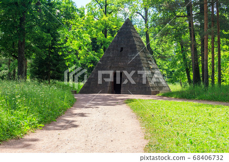 Pavilion Pyramid in Catherine park Pavilion Pyramid in Catherine park 68406732