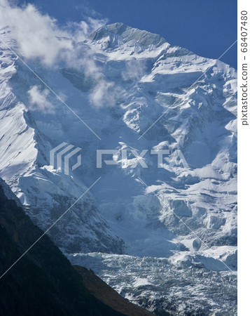 從巴基斯坦喀喇崑崙公路上看到的拉卡波希（7,788m） 68407480