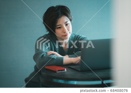 30多歲的女性生活方式 68408076