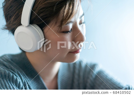 30多歲的女性生活方式 30多歲的女性生活方式 68410502