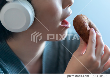 30多歲的女性生活方式 68410508