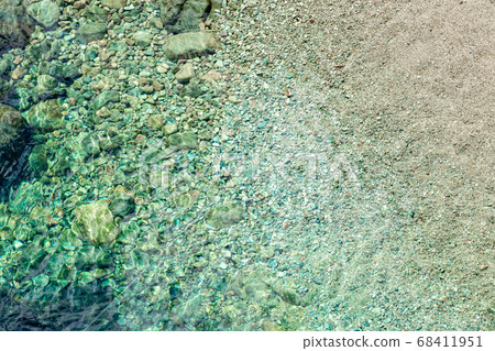 Clear current image Clear current image 68411951