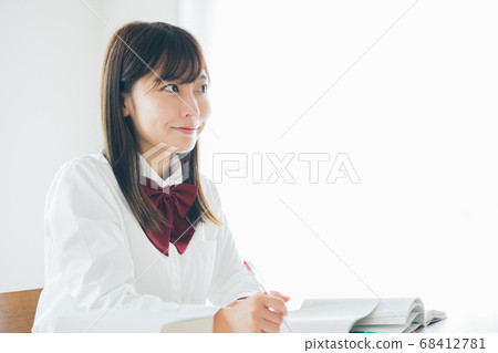 High school students in class 68412781