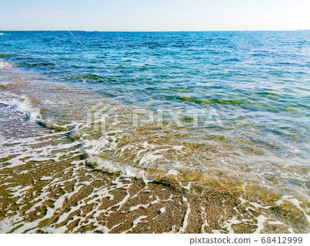 Sandy beach at the moment the waves rush Ise Bay Yoshizaki Beach 68412999