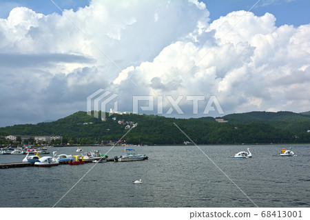 Lake Yamanaka　 68413001