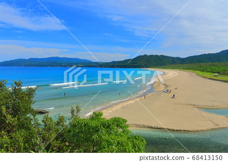 [Kochi Prefecture] Mid-summer Oki Coast 68413150