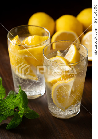 Lemon sour Lemon sour 68414600