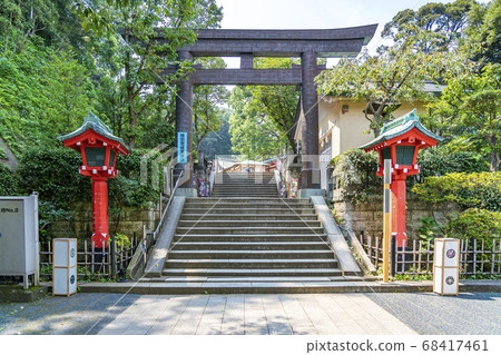 [Kanagawa] Eshima Shrine Torii at Hetsugu Shrine 68417461