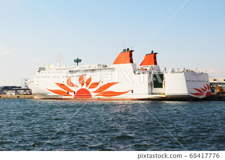 Ferry Sunflower / Minami Kohoku, Suminoe-ku, Osaka City, Osaka Prefecture 68417776