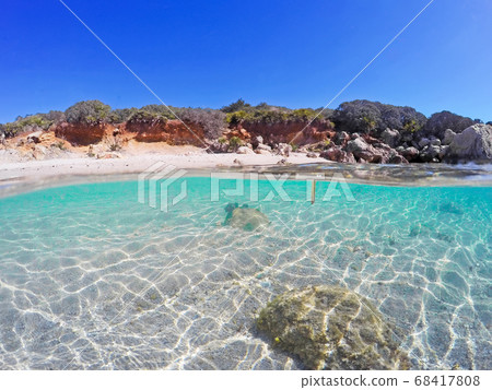 sandy shore in Alghero sandy shore in Alghero 68417808