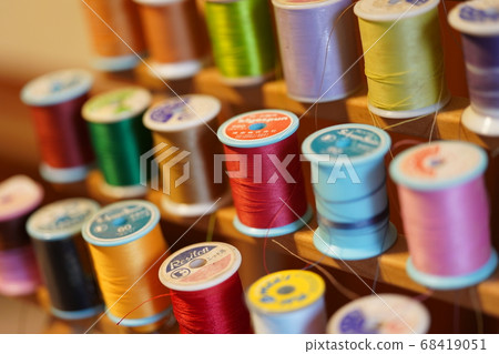Colorful thread pieces Colorful thread pieces 68419051