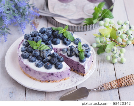 Fashionable blueberry cake material Fashionable blueberry cake material 68420342