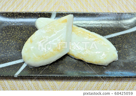 Bamboo paste with cheese 68425059