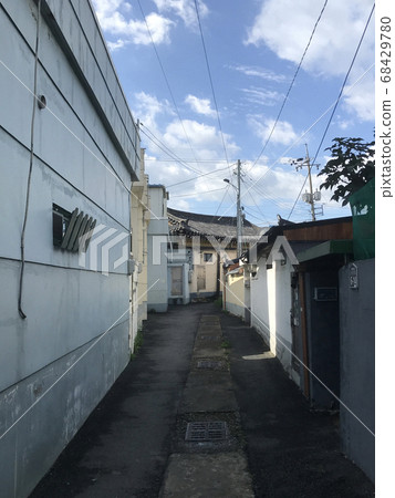 Alleys encountered during Gyeongju trip 68429780