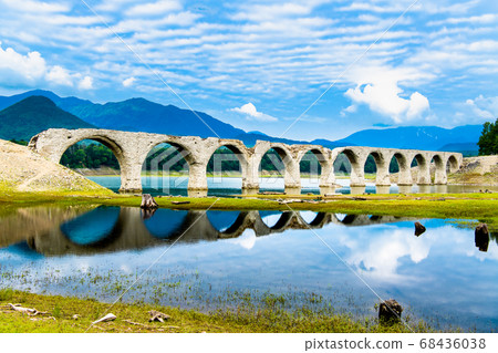 Kamishihoro Town, Hokkaido Taushubetsu River Bridge and Taushubetsu River Kamishihoro Town, Hokkaido Taushubetsu River Bridge and Taushubetsu River 68436038